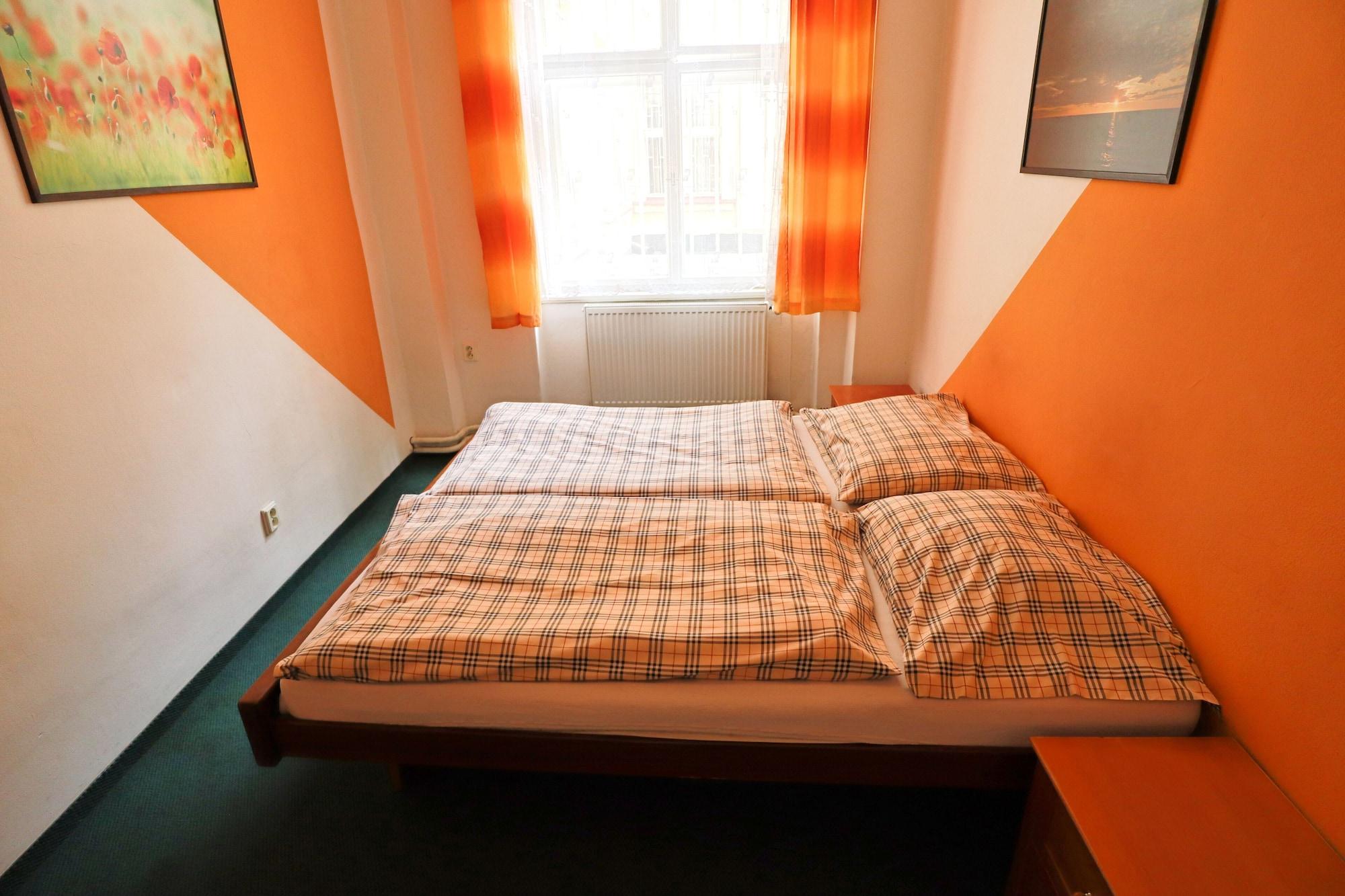 A Plus Hostel - Centrum Prague Ngoại thất bức ảnh