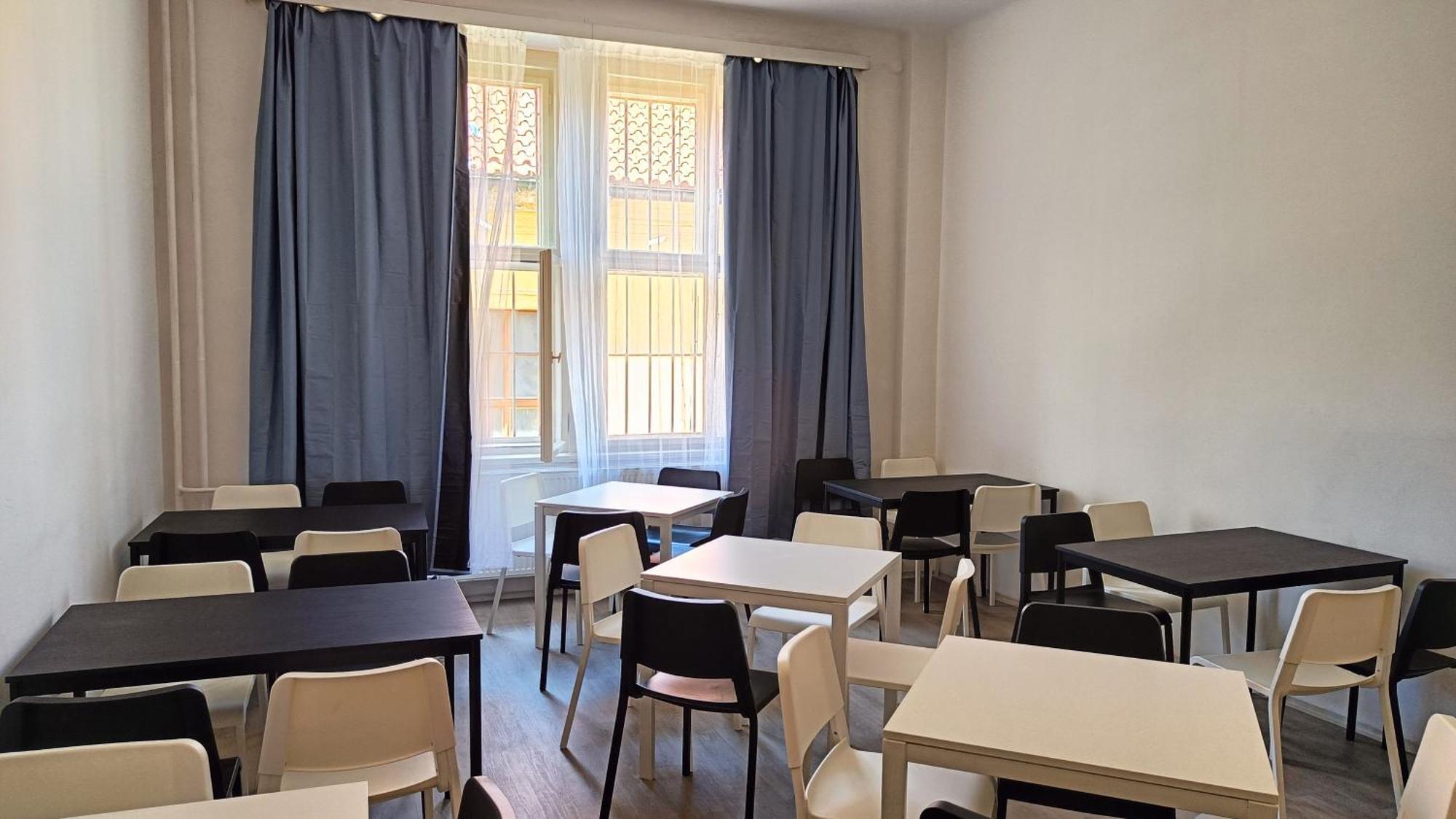 A Plus Hostel - Centrum Prague Ngoại thất bức ảnh