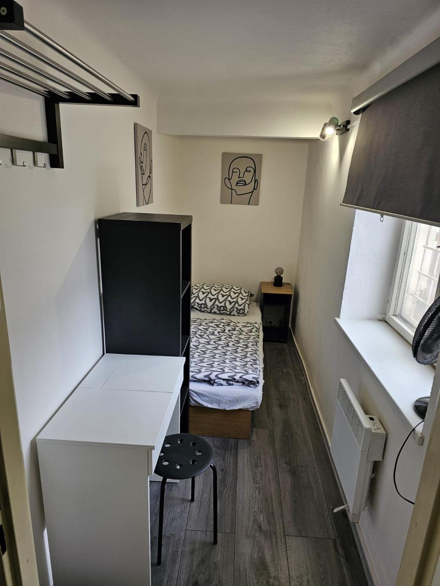 A Plus Hostel - Centrum Prague Ngoại thất bức ảnh